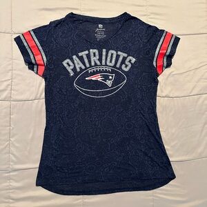 2x🎉HP🎉 🚨2/$15 NFL New England Patriots - Juniors Collection Fashion Shirt